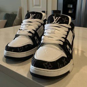 Louis Vuitton Sneakers For Men (Black&White)